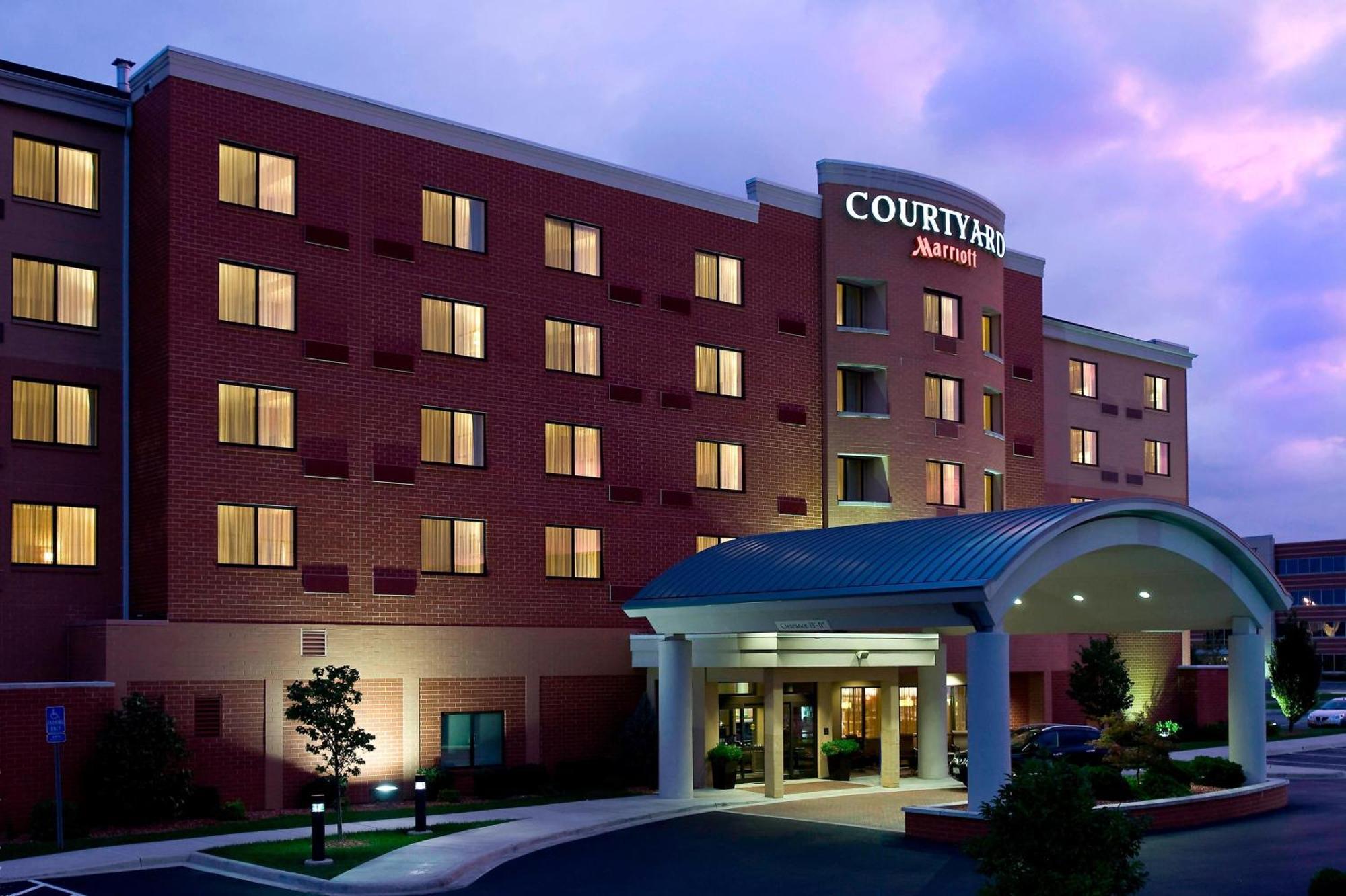 Courtyard Cincinnati North At Union Centre Уэст-Честер Экстерьер фото